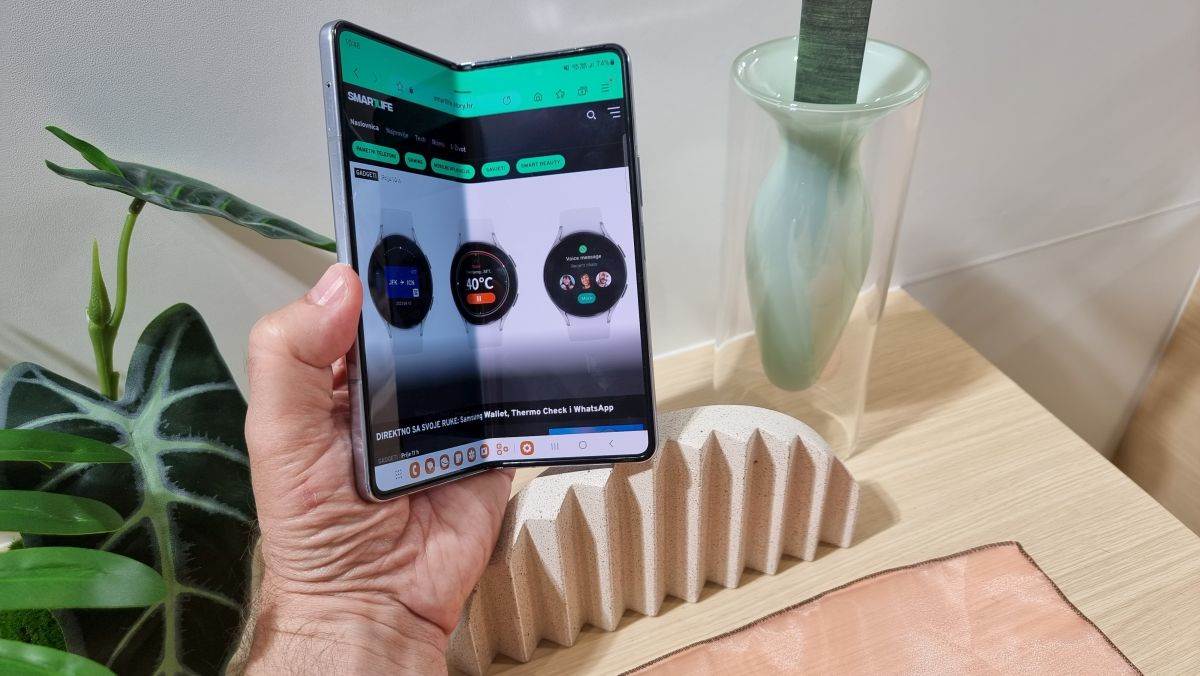 Samsung Galaxy Z Fold5 Seul (3).jpg