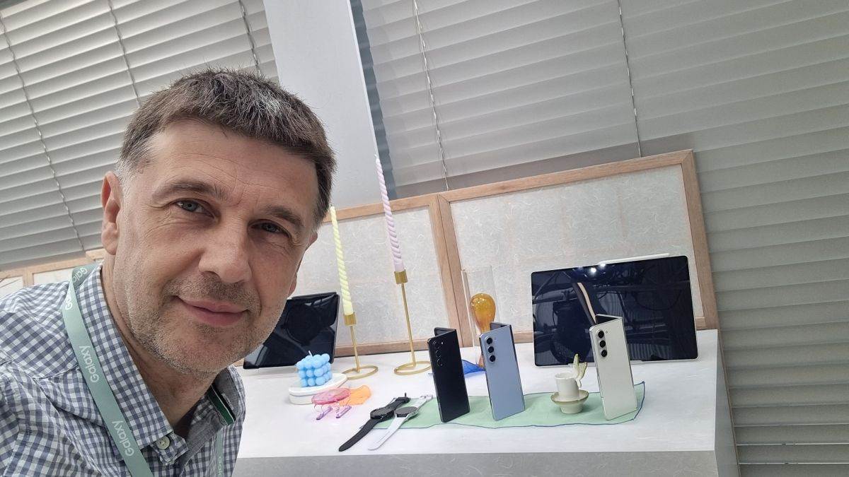 Samsung Galaxy Z Fold5 (1).jpg