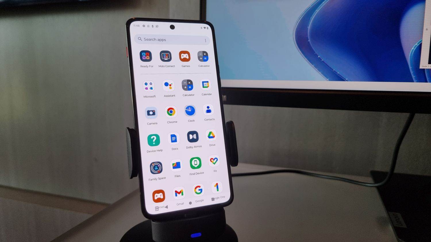 Motorola ThinkPhone (5).jpg