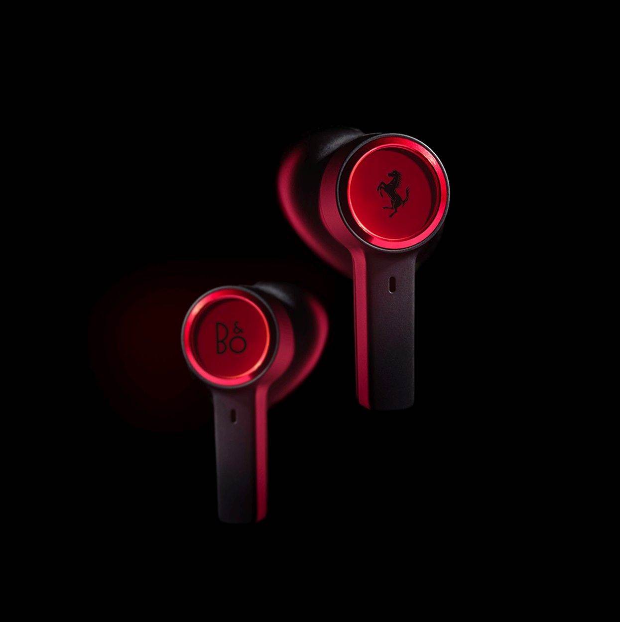 Bang & Olufsen Ferrari (5).jpg