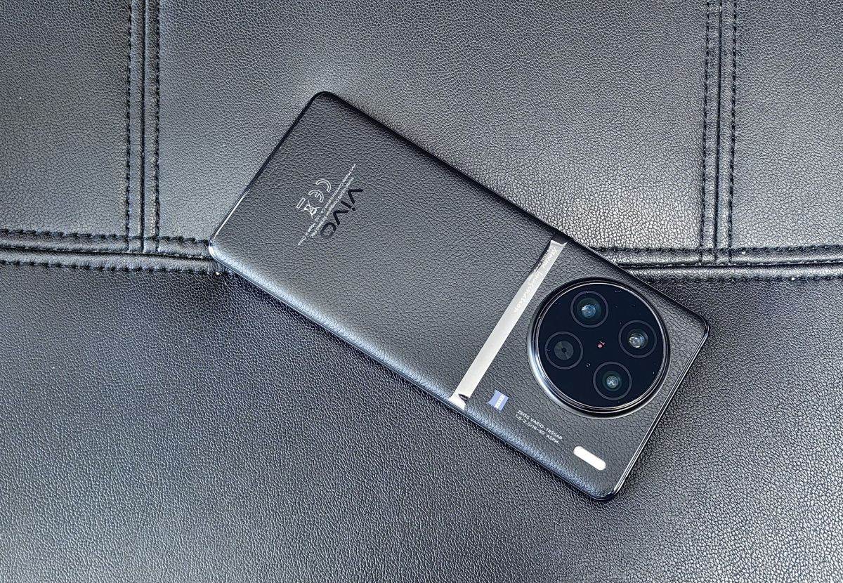 Vivo X90 Pro (2).jpg