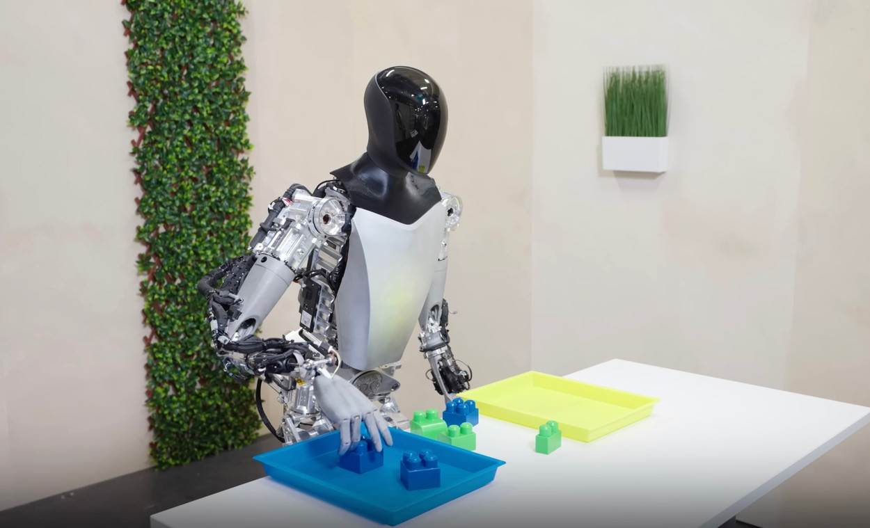 Tesla robot Optimus (12).jpg