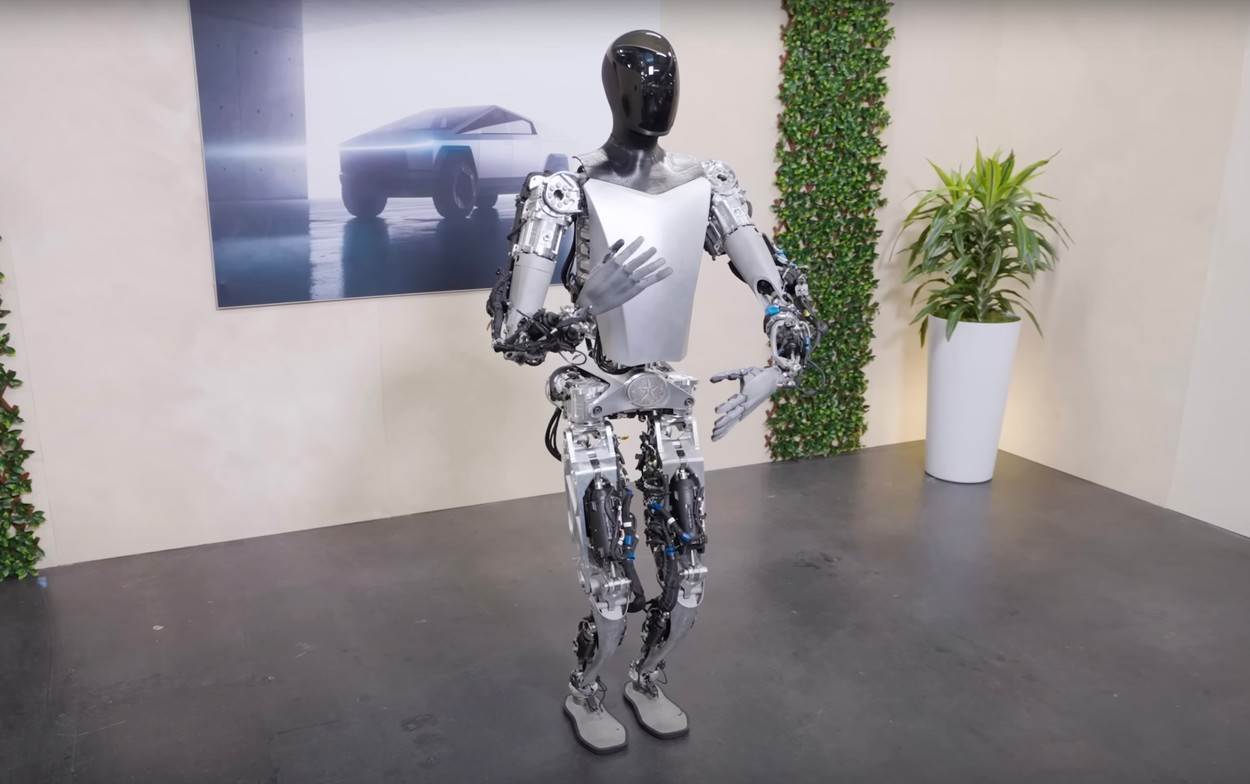 Tesla robot Optimus (8).jpg