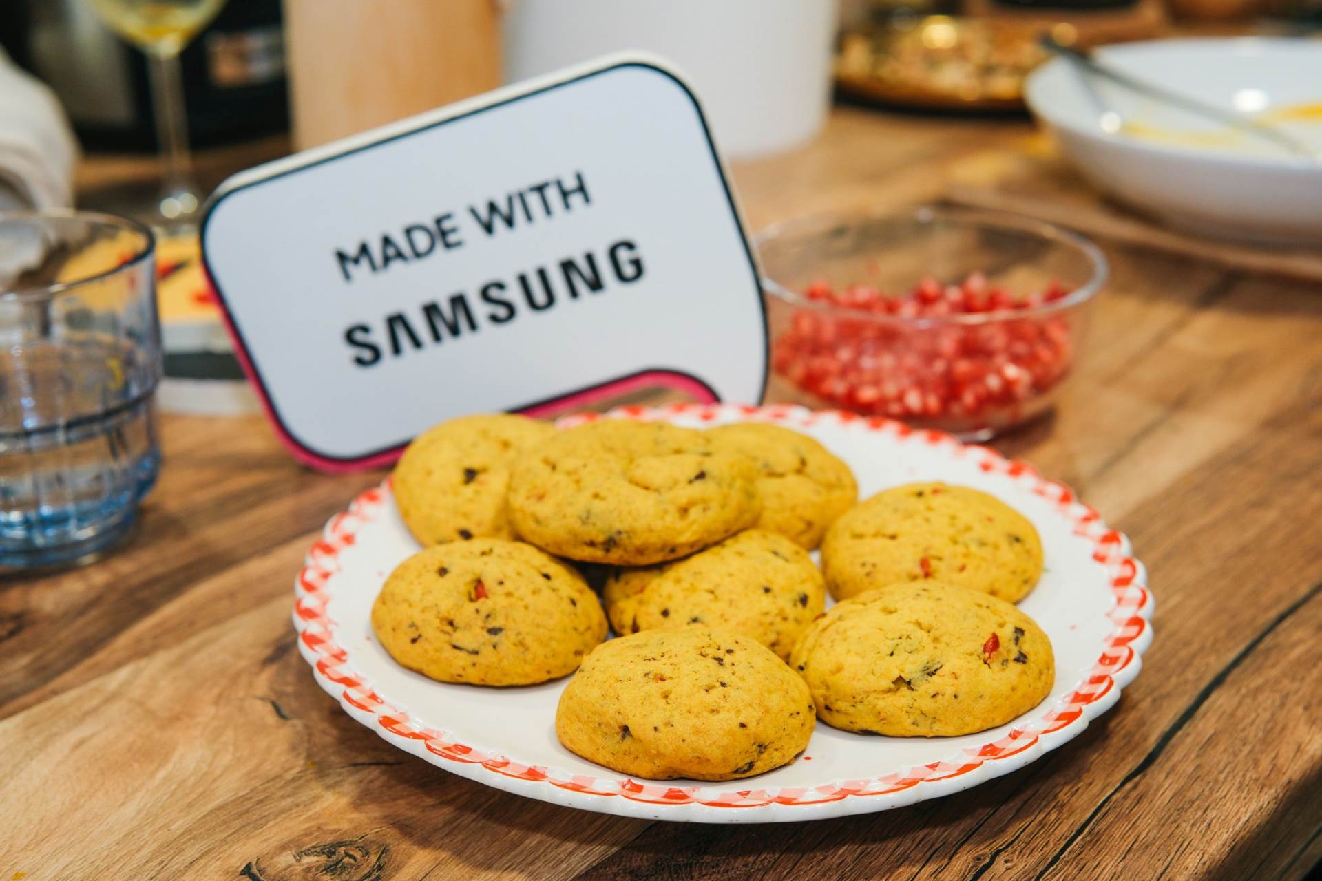 UZ SAMSUNGOVE UREĐAJE: Jesen donosi predivne okuse i boje