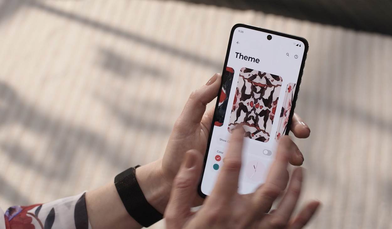 Motorola adaptivni fleksibilni prilagodljivi ekran (8).jpg