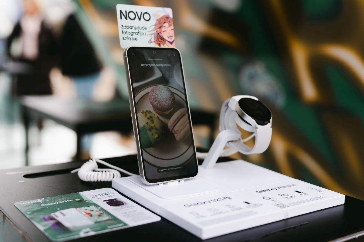 Samsung i Zigman box (3).jpg