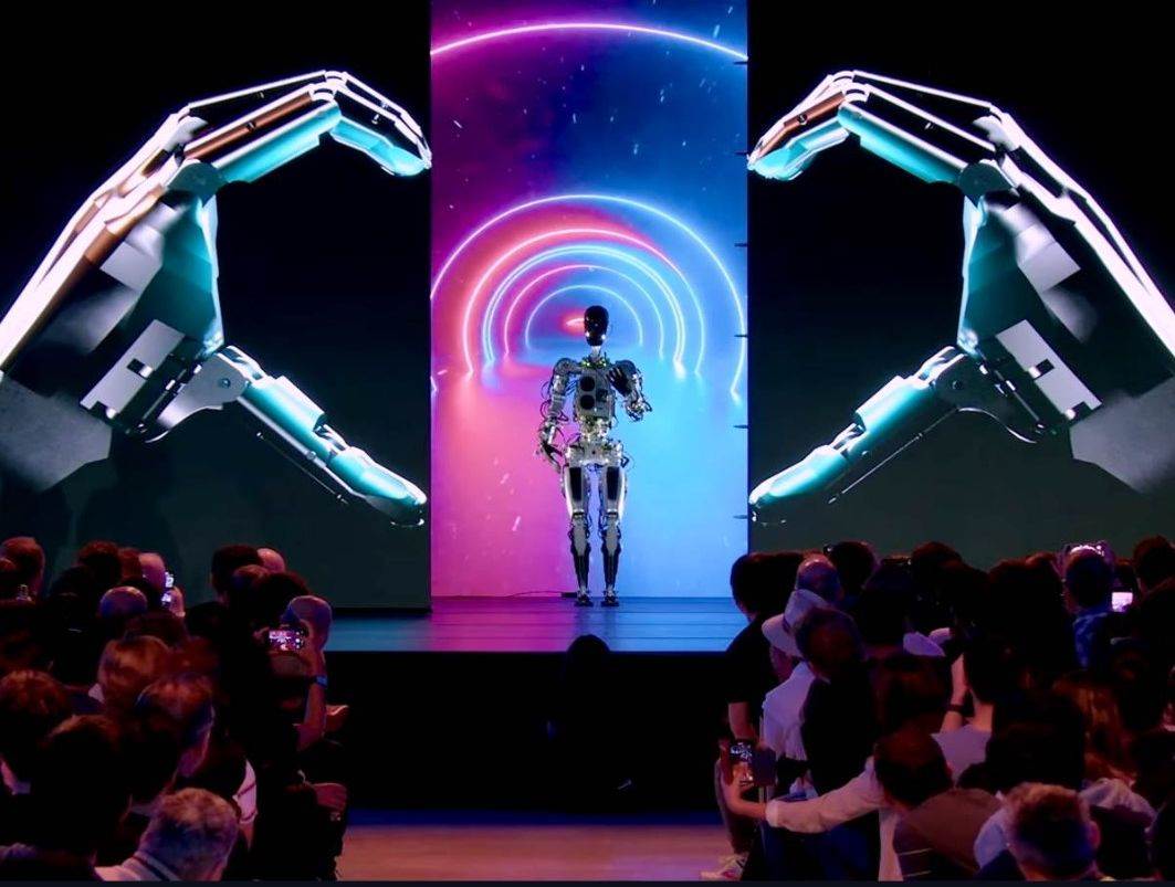 Tesla Optimus Gen 2 (1).jpg