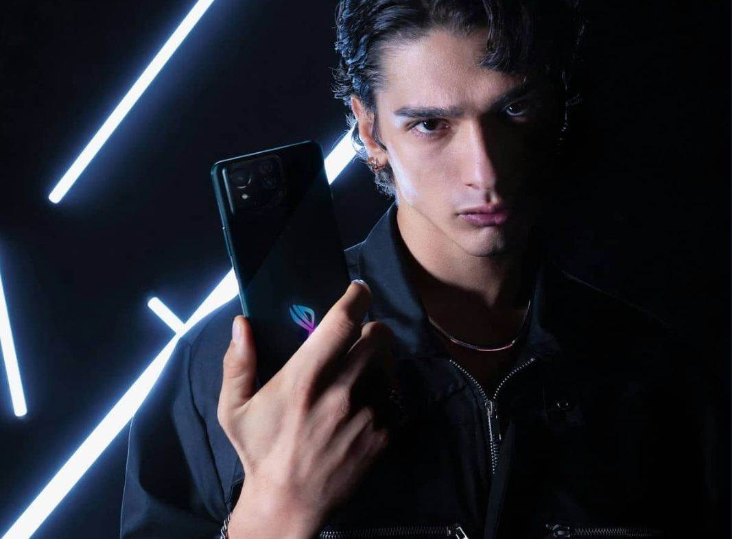 ROG Phone 8 (4).jpg