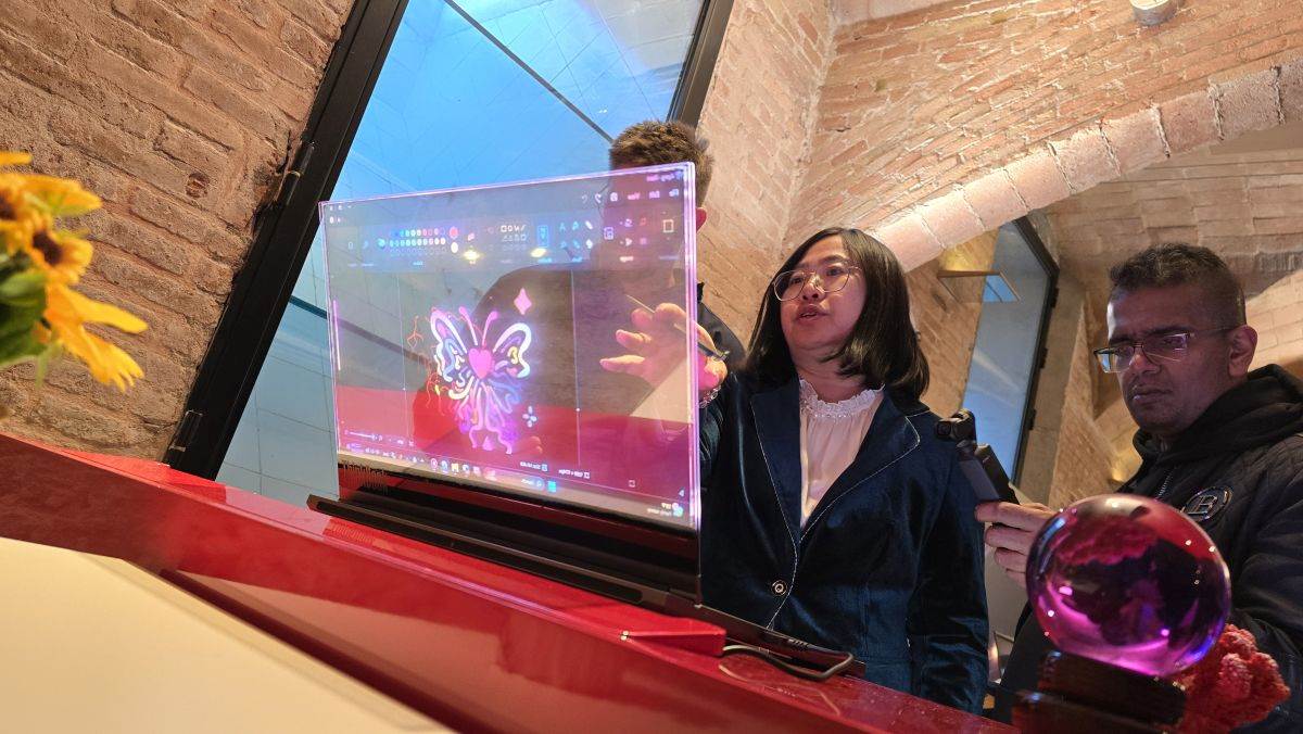 Lenovo ThinkBook Transparent Display Laptop Concept (5).jpg