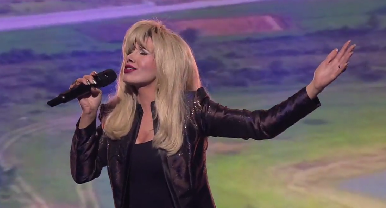 Stela Rade postala Hanka Paldum