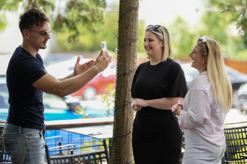 Adi Šoše oduševio fanove na brunch druženju