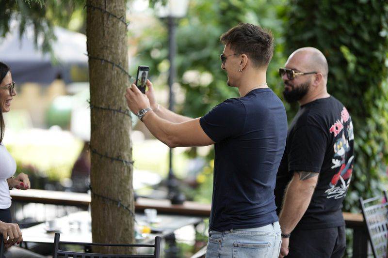 Adi Šoše oduševio fanove na brunch druženju