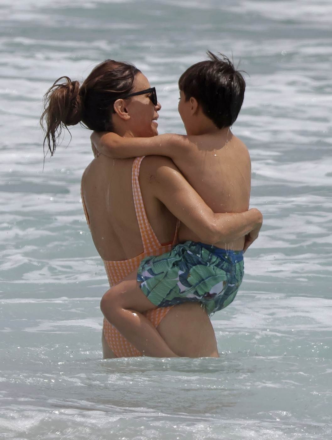 Eva Longoria sa sinom