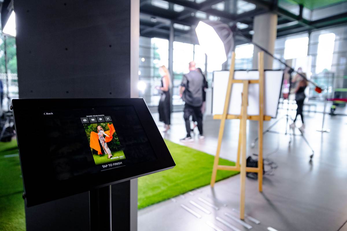 StoryBOOK umjetnošću zaigranim partyjem u Muzeju suvremene umjetnosti predstavio svoje 55. izdanje