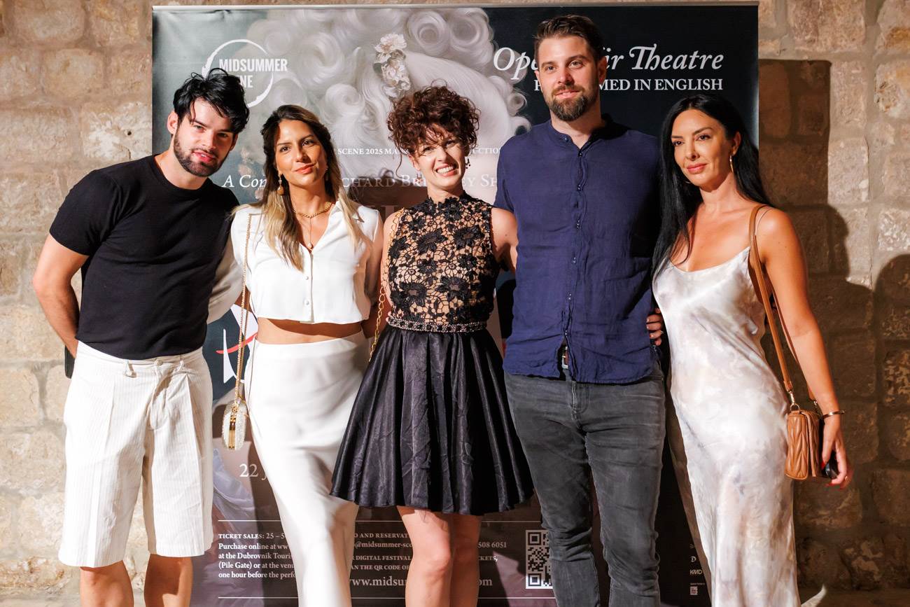 Škola Skandala - premijera - mali jpg  (44).jpg