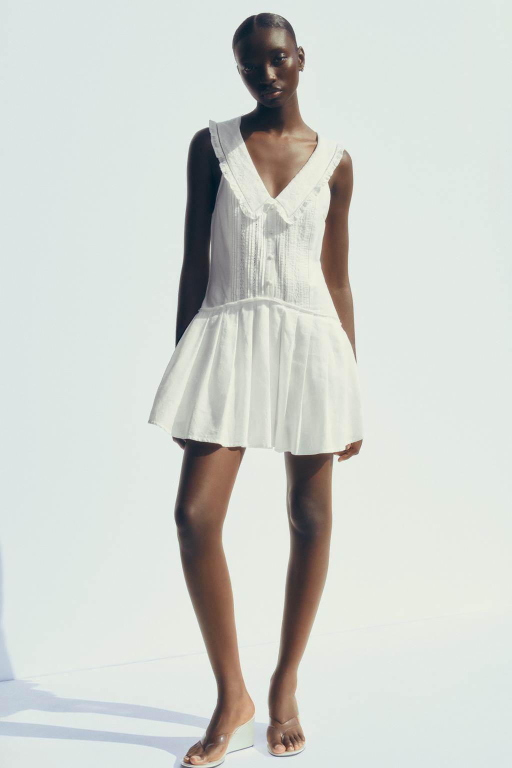PLEATED SHORT DRESS WITH PETER PAN COLLAR/ ZARA/ 19.99 EUR
