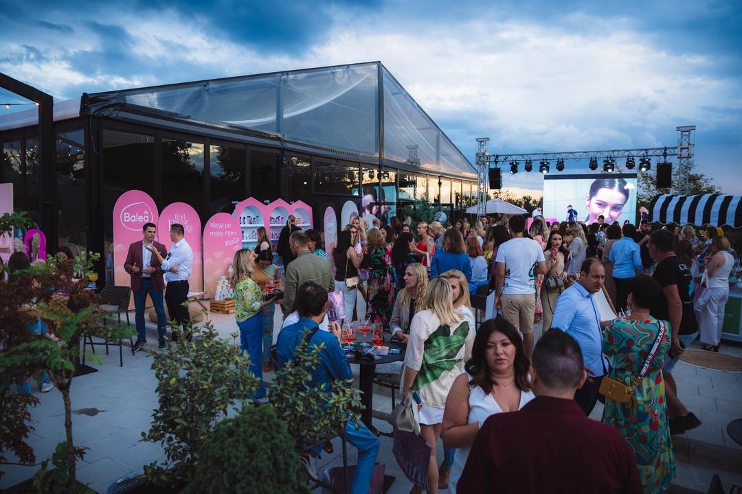 dm beauty break (1).jpg