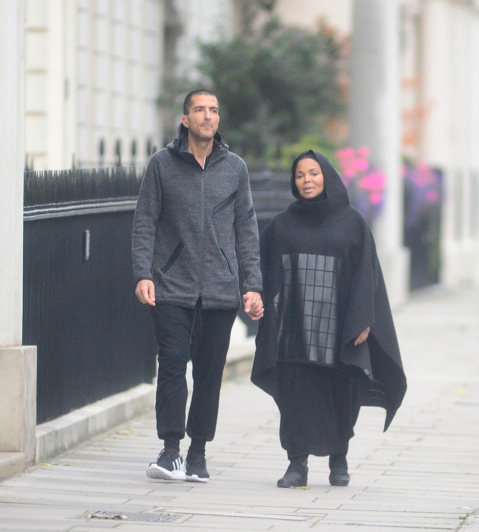 10 slavnih mama koje su rodile nakon 45 bez surogat majki