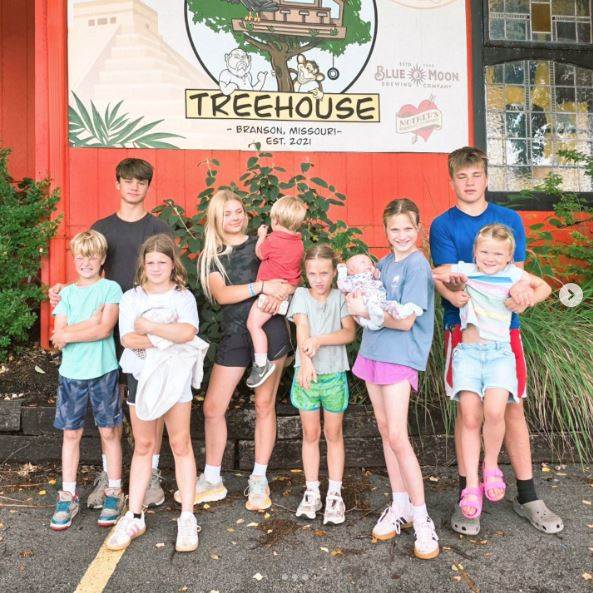 Trudna je 17 godina i ima 10 djece