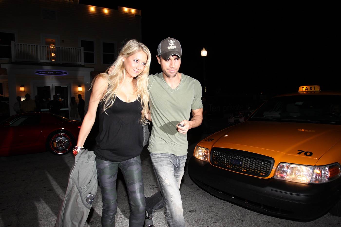 Ljudi ne mogu vjerovati kako Anna Kournikova izgleda nakon rođenja 4 djeteta