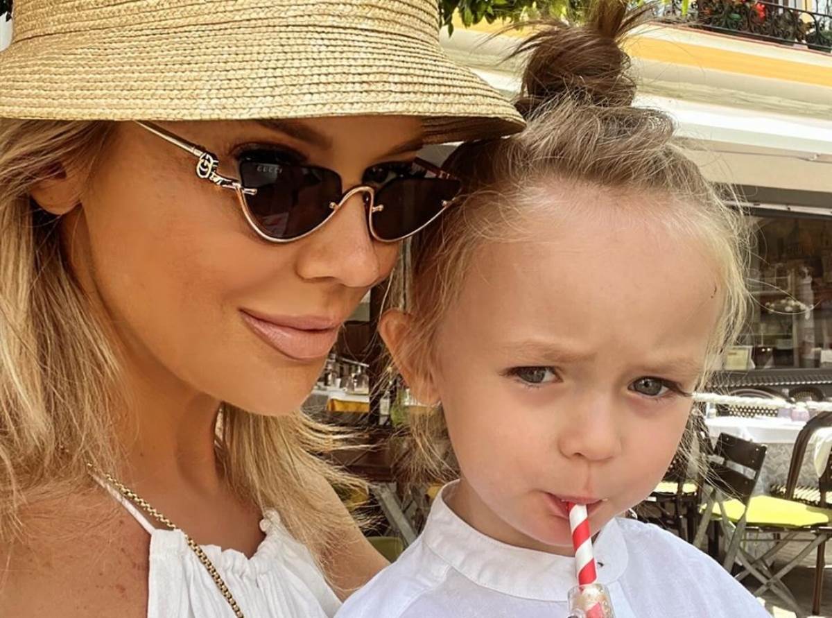 Je li duga kosa rezervirana za djevojčice: Fotkom Blooma s Vatrenim Maja odgovorila na kritike da 'od sina radi kćer'