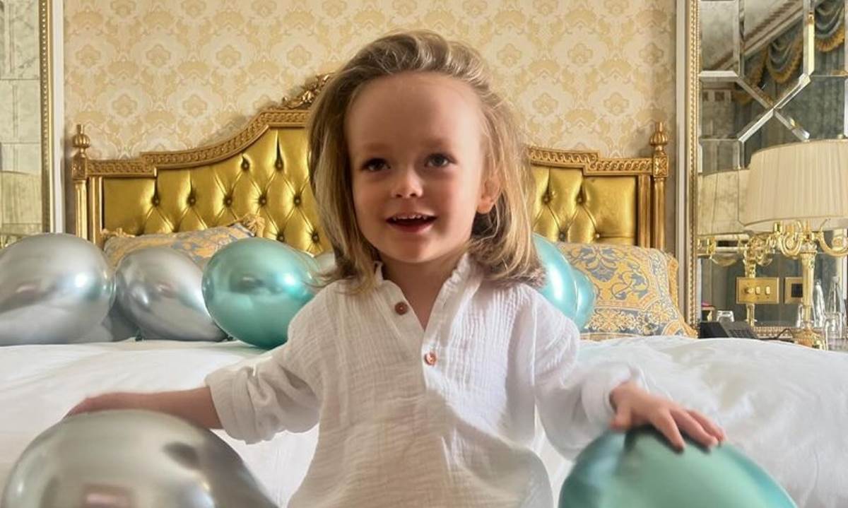 Je li duga kosa rezervirana za djevojčice: Fotkom Blooma s Vatrenim Maja odgovorila na kritike da 'od sina radi kćer'