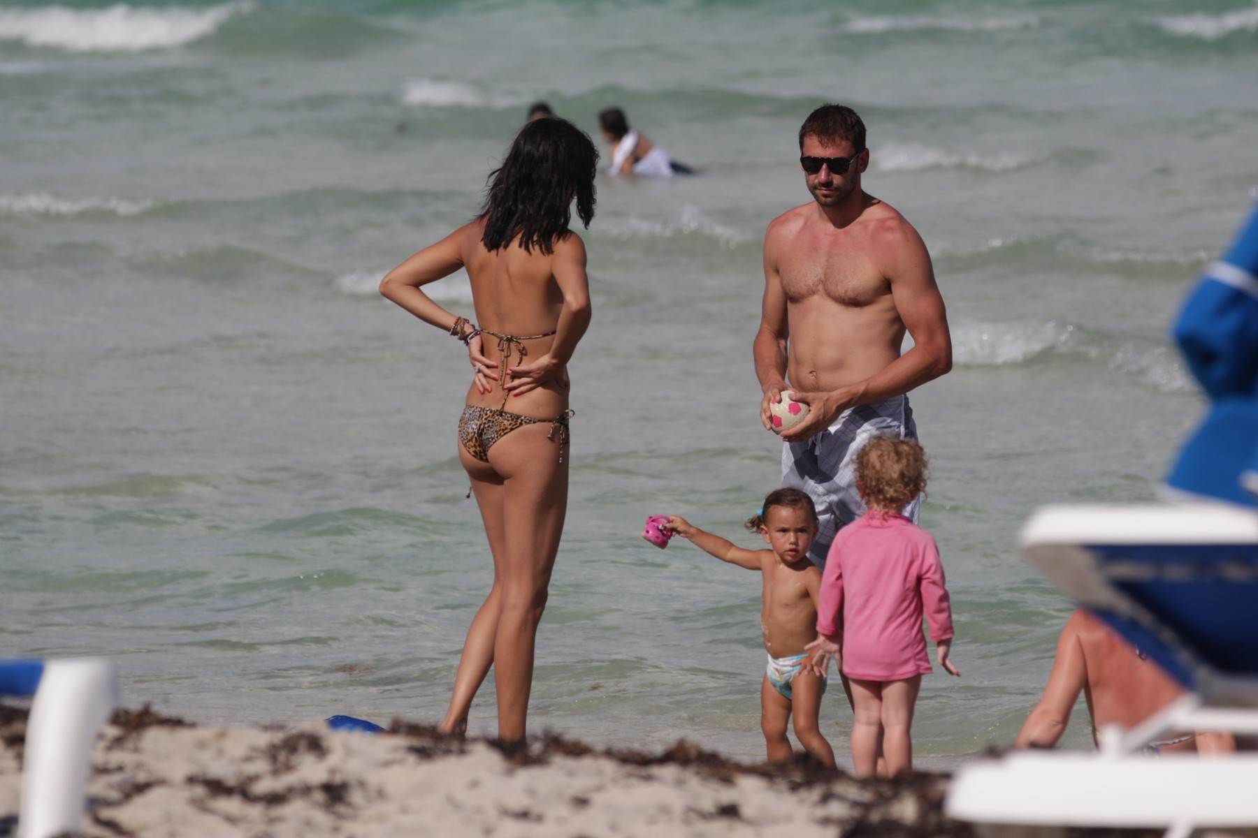 adriana lima i tijelo nakon poroda 2023.