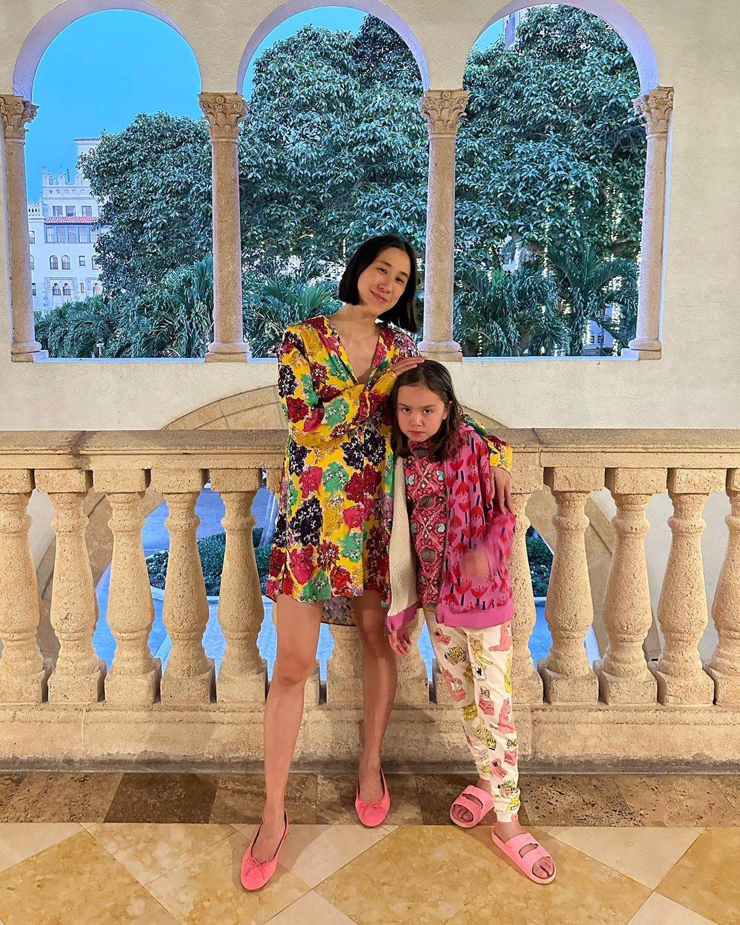 6 mama influencerica s odlicnim modnim stilom