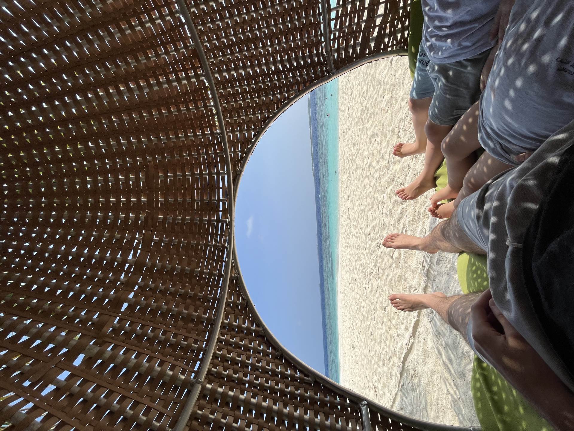 violoncelist luka šulic ceka 4. dijete i s obitelji uživa na maldivima