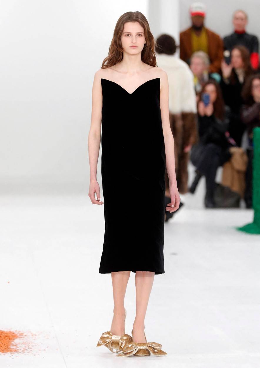 Loewe modna revija za jesen zimu 2023 na pariškom Tjednu mode