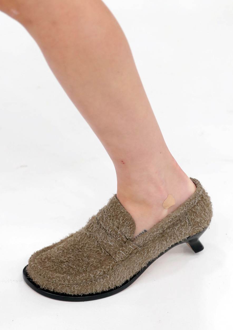 Loewe modna revija za jesen zimu 2023 na pariškom Tjednu mode