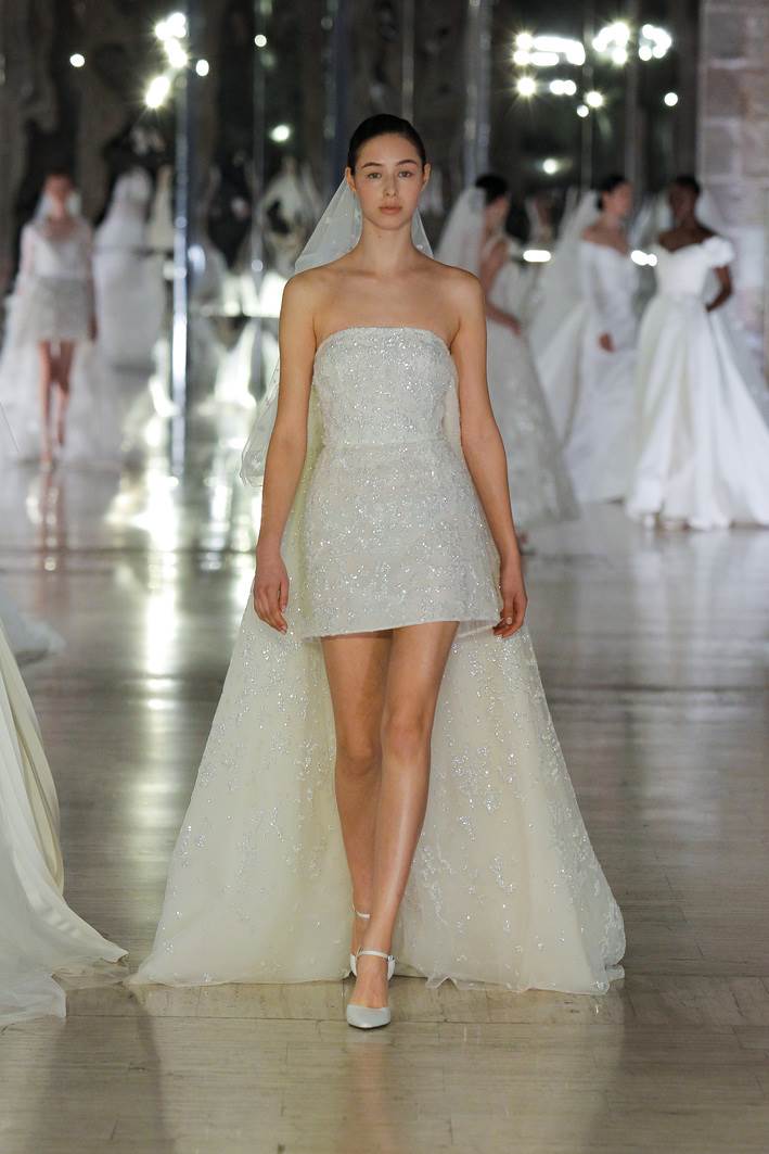 30 vjenčanica Elie Saab revija održana na Tjednu vjenčane mode u Barceloni