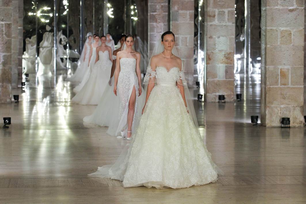 30 vjenčanica Elie Saab revija održana na Tjednu vjenčane mode u Barceloni