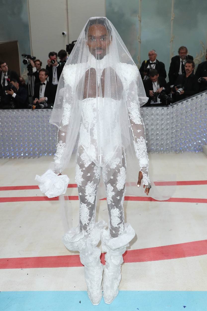 Met Gala red carpet 2023 u čast Karlu Lagerfeld