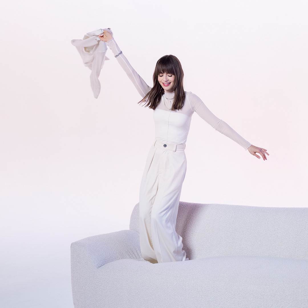 Lily Collins šokirala premršavom figurom