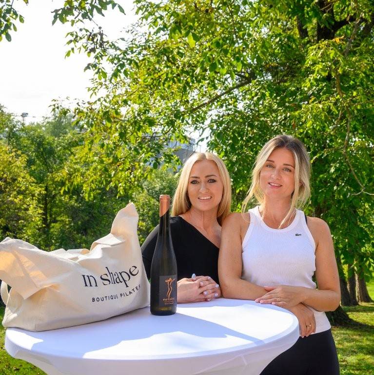 10_Lejla Dizdarević & Valentina Lozić.jpg