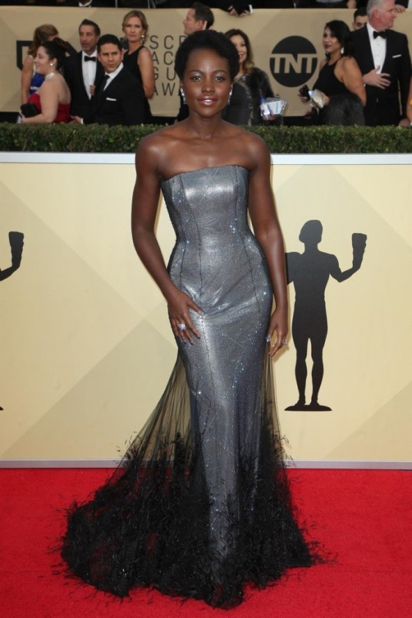 Ljepotica predvodi listu najgore odjevenih: ni dizajnerski potpis nije ju izvukao