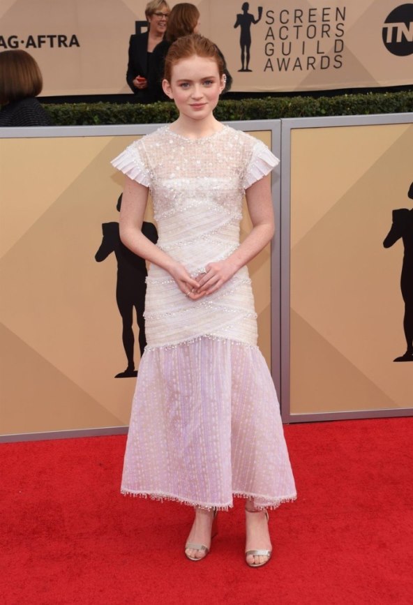 Cool i stajliš klinci na crvenom tepihu: Millie oduševila izborom obuće