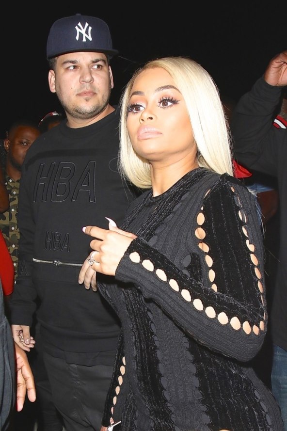 BIZARAN OGLAS Jedini muški član u obitelji Kardashian prodaje krevet na kojemu ga je supruga varala