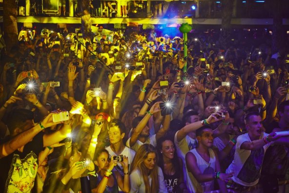 Jole, Natali Dizdar i Ecija Ivušić uživali u hitovima sestara Nervo na Zrću 