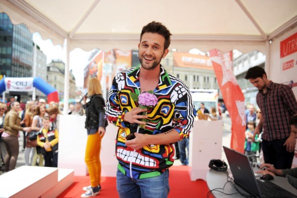 Peti put za redom, Story utrka u štiklama!