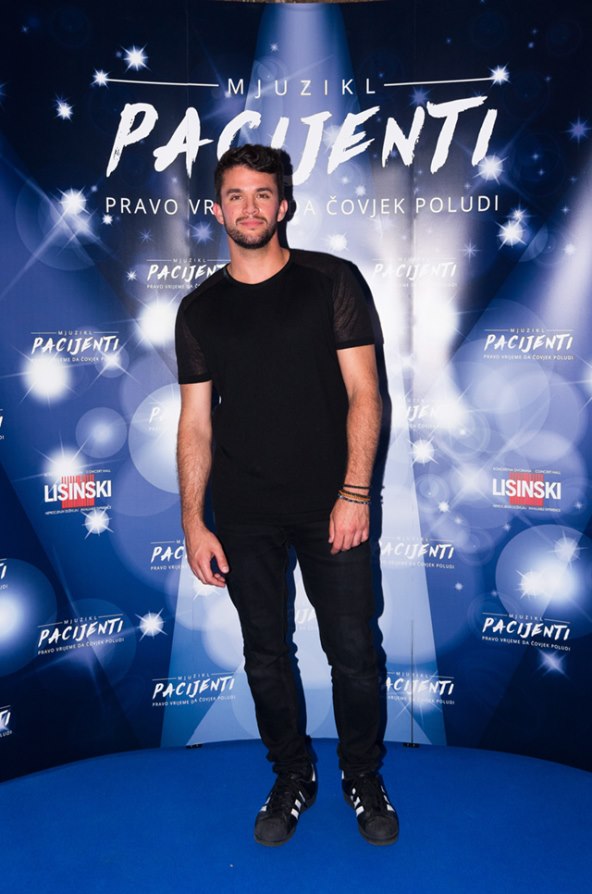 Hana Huljić zadivila stasom i glasom na predstavljanju mjuzikla 'Pacijenti'