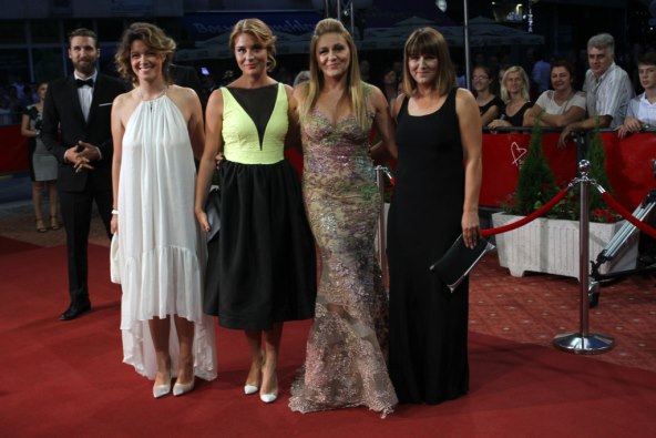 Jeleni Veljači trudnoća savršeno pristaje