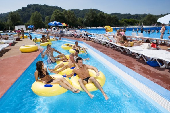 Goran Karan i Fresh island pool party oduševili Terme Tuhelj