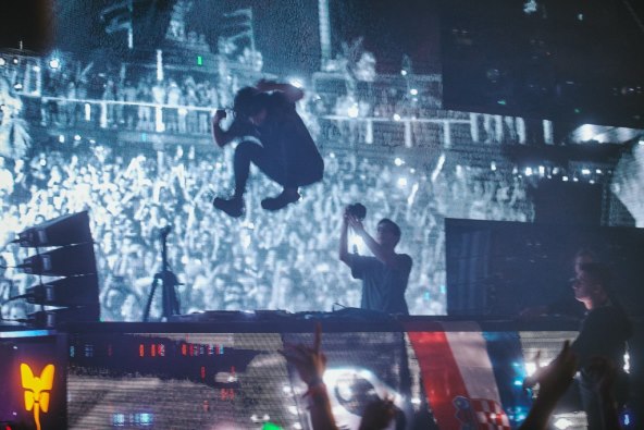 SKRILLEX NA ZRĆU Ni olujno nevrijeme nije zaustavilo tisuće partijanera