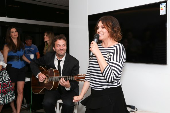 Poznate ljepotice vole tehnologiju, ali i ljetne stylinge 