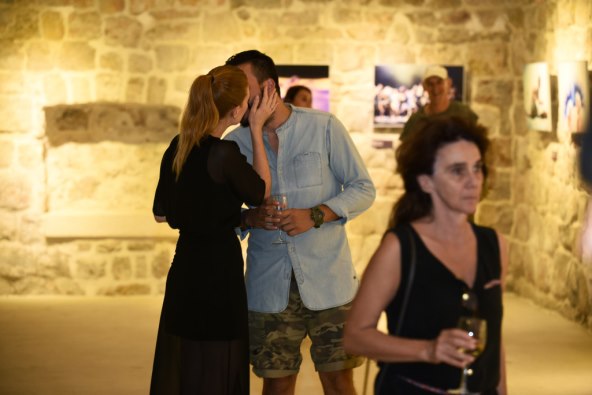 MARA ILI NATAŠA Duge haljine za otmjenu večer, koja je ljepša?