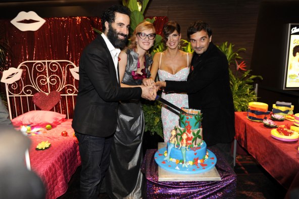 Leon Lučev i Ermin Bravo - strasni muški poljubac za Jasmilu Žbanić