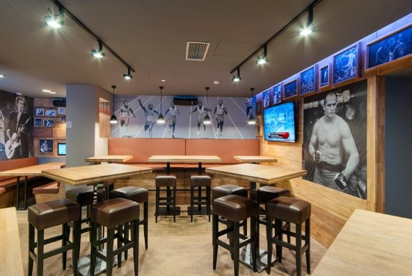 Brewbites - American restaurant & sports bar slavi prvi rođendan