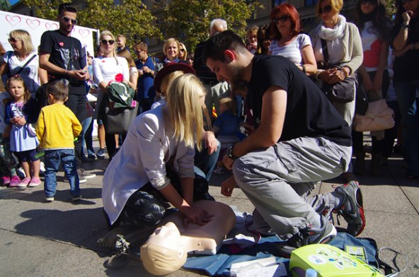 Visašica Ana Šimić na Cvjetnom trgu učila oživljavati 